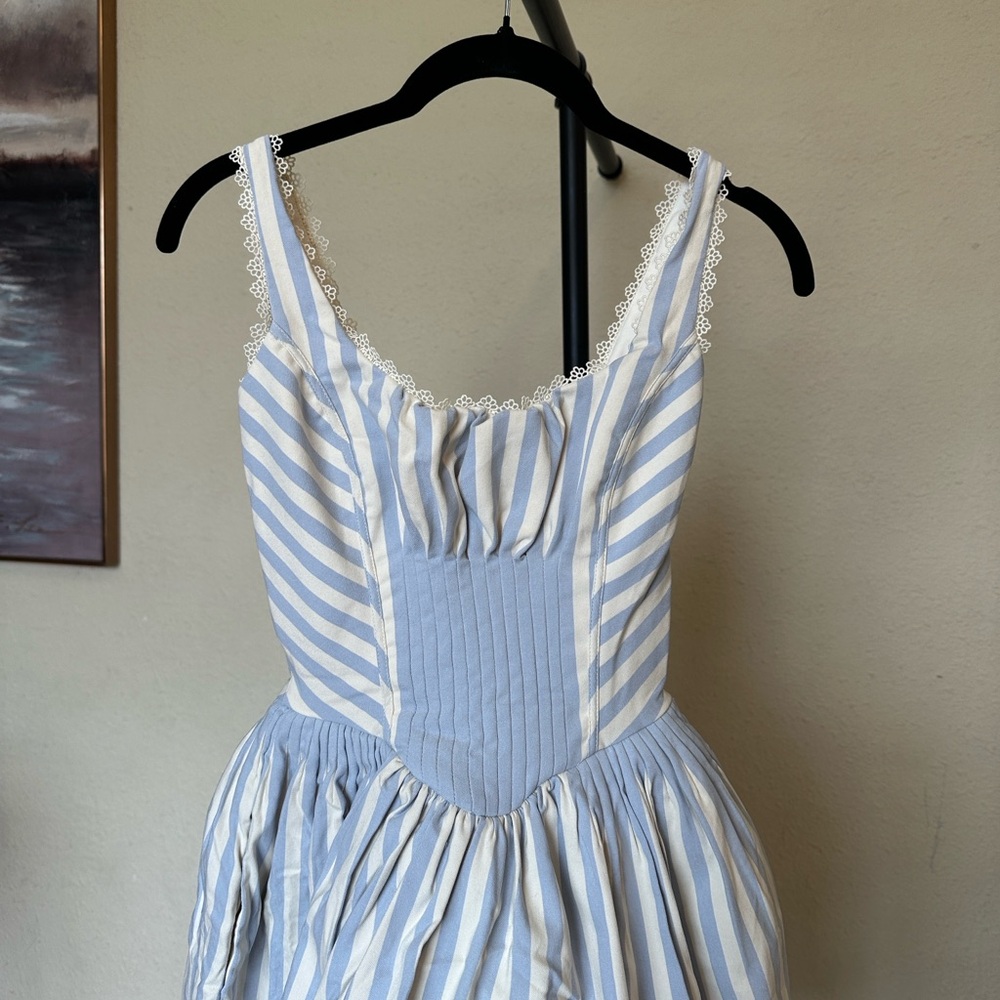 HOUSE OF CB ' Liesl Blue striped pintucked mini Dress NWOT  blue sz XS Tall long - Picture 6 of 16